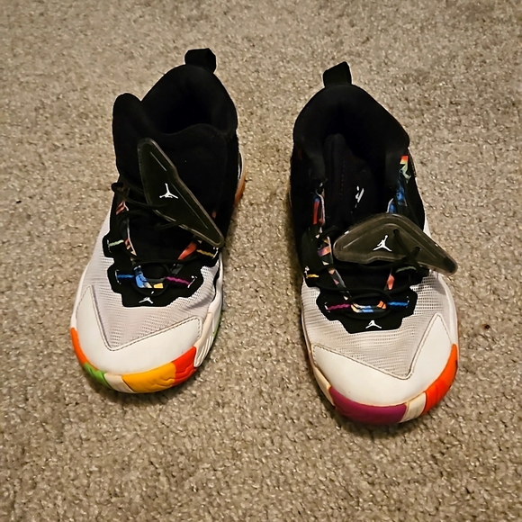 Nike Jordan Zion  basketball kids size 11C - Picture 2 of 5